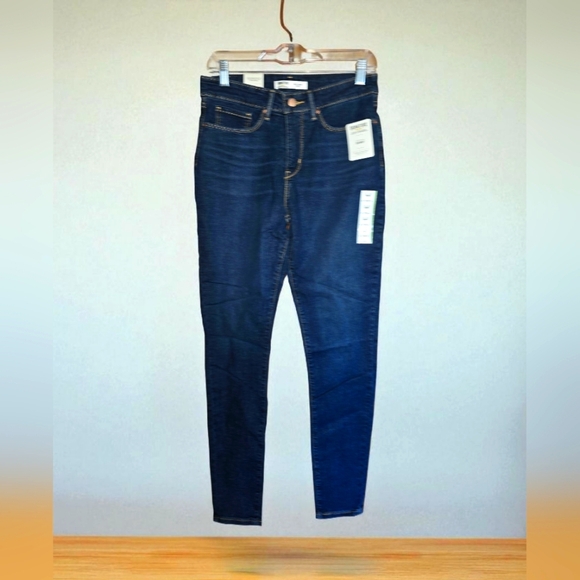 Signature by Levi Strauss Women's Dark Blue Skinny Jeans - Picture 1 of 5